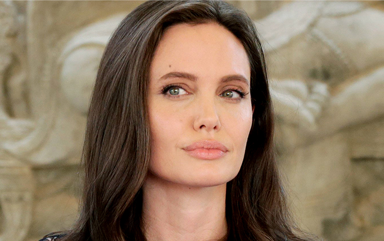Шокираща вест за нова любов на Анджелина Джоли, сега с... жена СНИМКИ