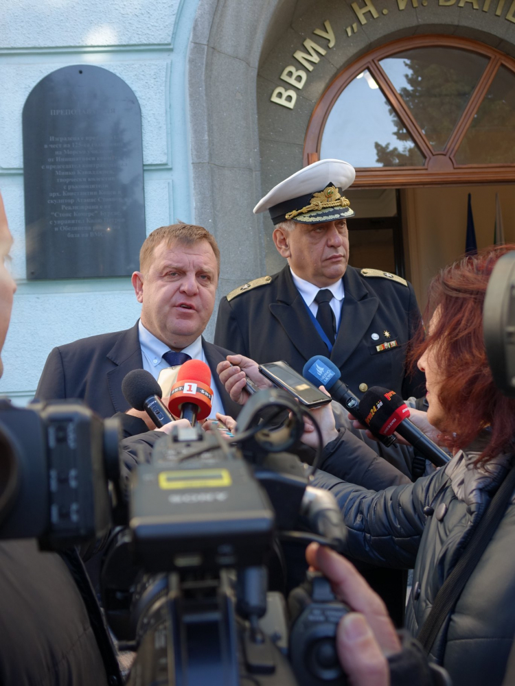 Каракачанов разкри ще има ли натовска база във Варна СНИМКИ