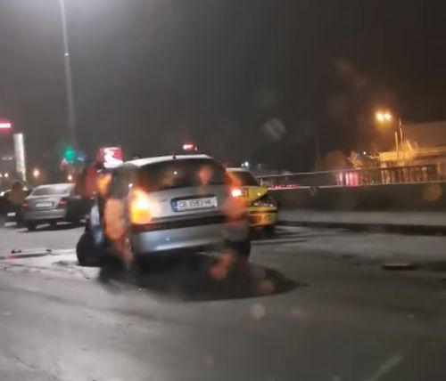 В София е страшно: Адско меле на "Цариградско шосе" в ранни зори заради поледицата ВИДЕО