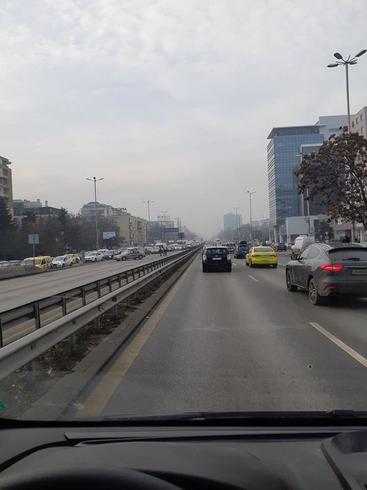 В момента: На столичното "Цариградско шосе" е страшно! СНИМКИ 