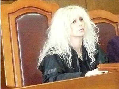 Зловещи разкрития за самоубийството на съдийката от Пазарджик