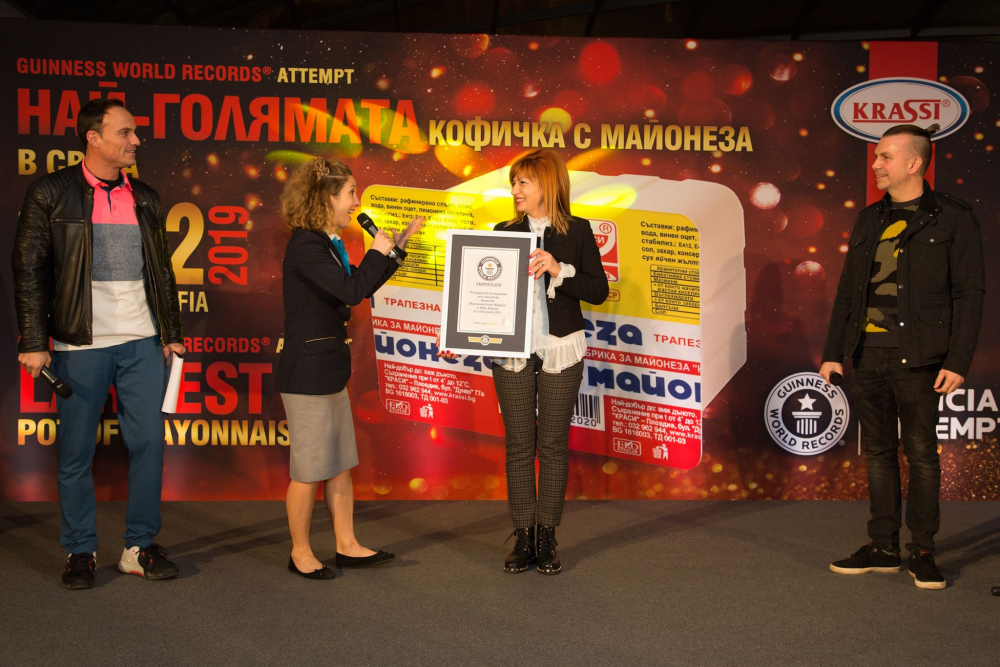Рекордът за „Най-голяма кофичка с майонеза в света” е български ВИДЕО