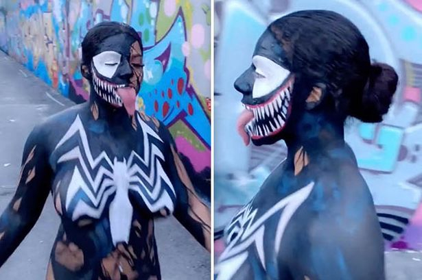 Гола моделка с огромен език се превърна в чудовище на Marvel ВИДЕО 18+