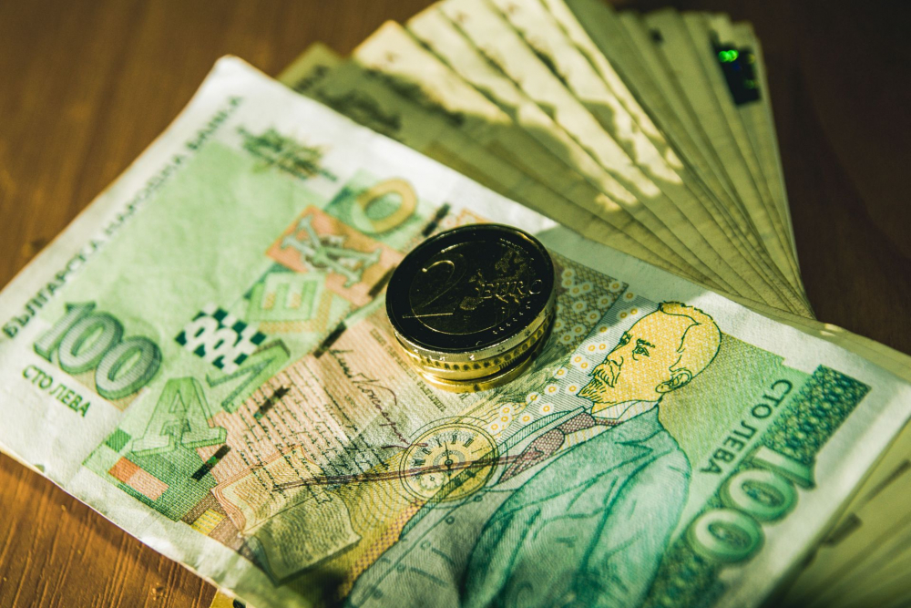 Финансист посочи какво трябва да направим, за да спестим пари в България