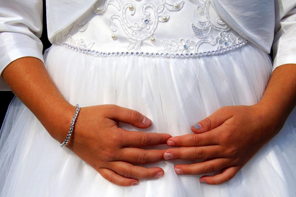 Саудитска Арабия забрани ранните бракове