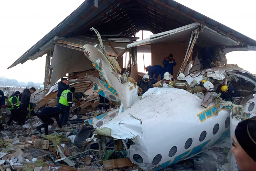 Добра новина: Няма българи в разбилия се самолет в Казахстан ВИДЕО