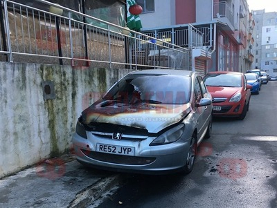Огнен ад с английски автомобил в Бургас СНИМКИ