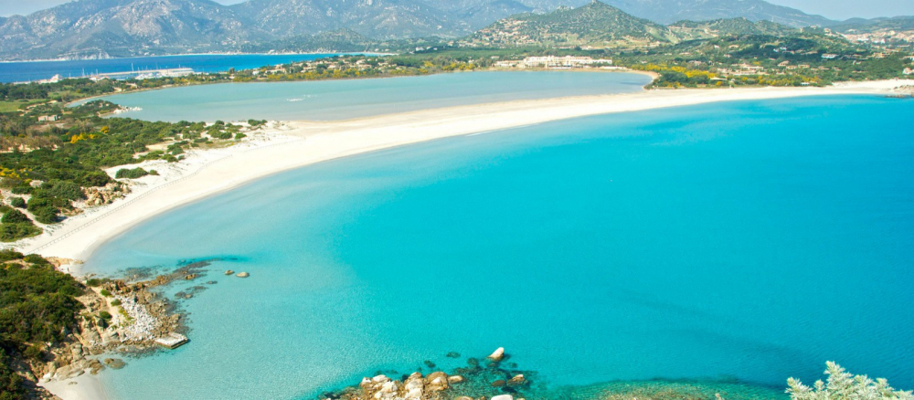 Сардиния конфискува над 10 тона пясък от туристи