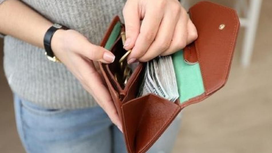 Бързо изхвърлете тези неща от портфейла си, за да не останете без пари!