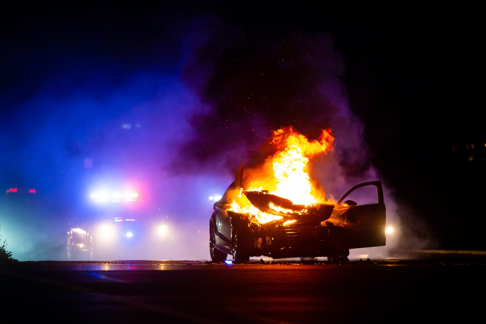 Зловещо: Шофьор изгоря като факла след удар в стълб край Силистра