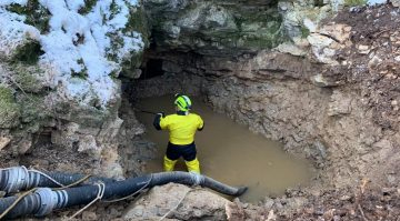 Зелена шашма с пещерните води за Перник