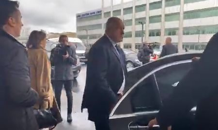 Борисов пристигна в Истанбул за откриването на "Турски поток" ВИДЕО