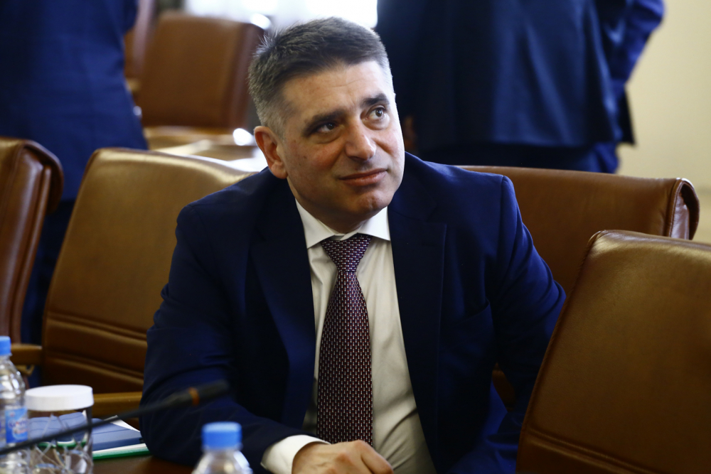 Министърът в оставка Данаил Кирилов направи нещо изненадващо