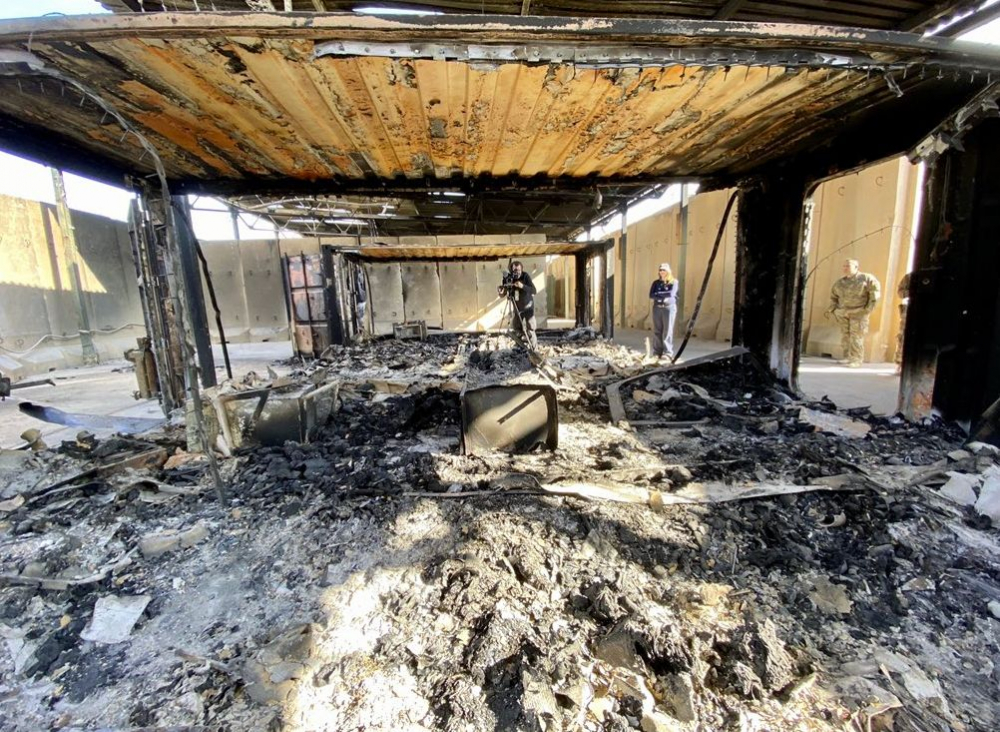 СНИМКИ показват щетите от иранския удар по американска авиобаза в Ирак 