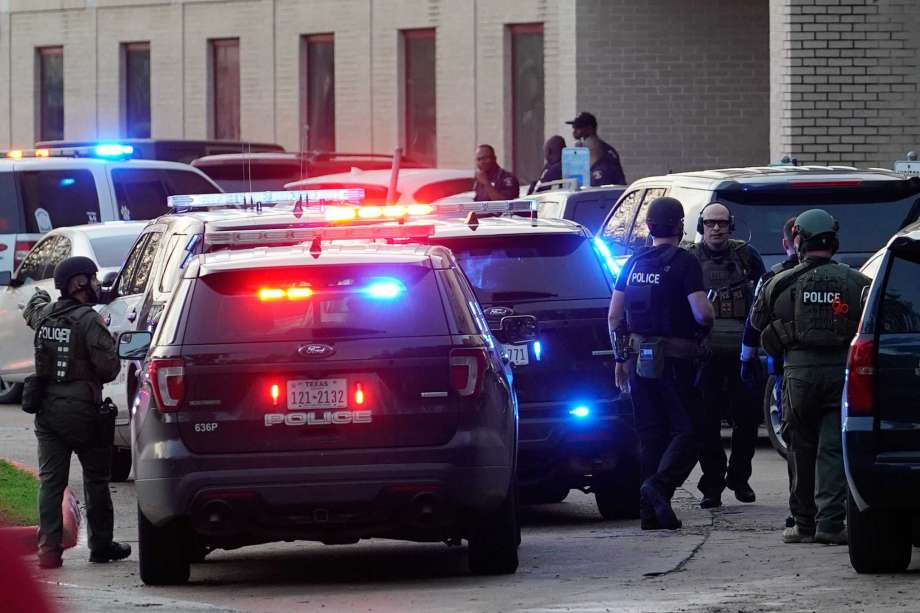 Стрелба в училище в Тексас ВИДЕО