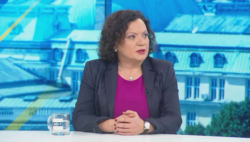 Ивелина Василева посочи как да се реши кризата в Перник