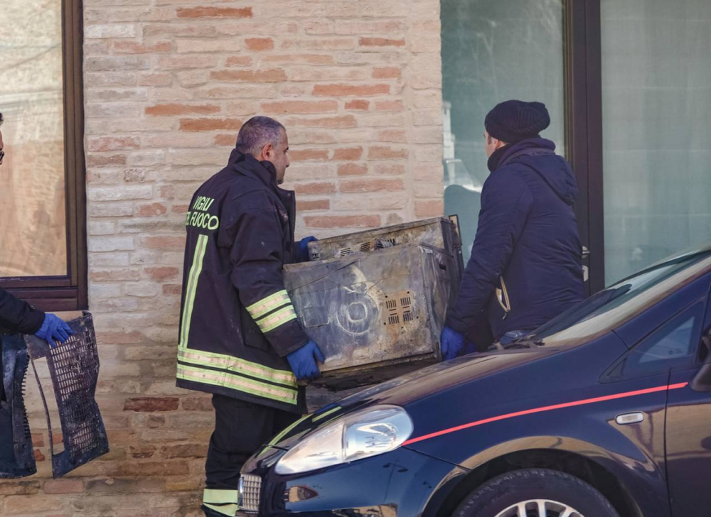 Българска гражданка арестувана в Италия по обвинение за убийство на 6-г. ѝ дъщеря СНИМКИ