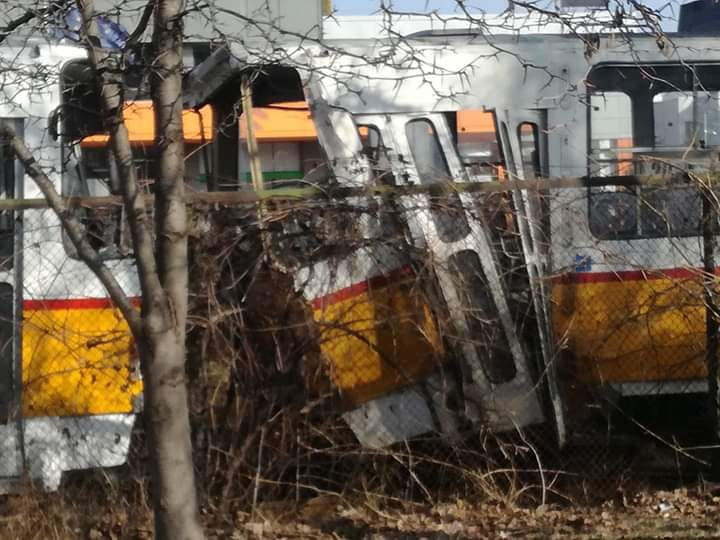 Зверска катастрофа с три трамвая в София, има загинал и много ранени СНИМКА