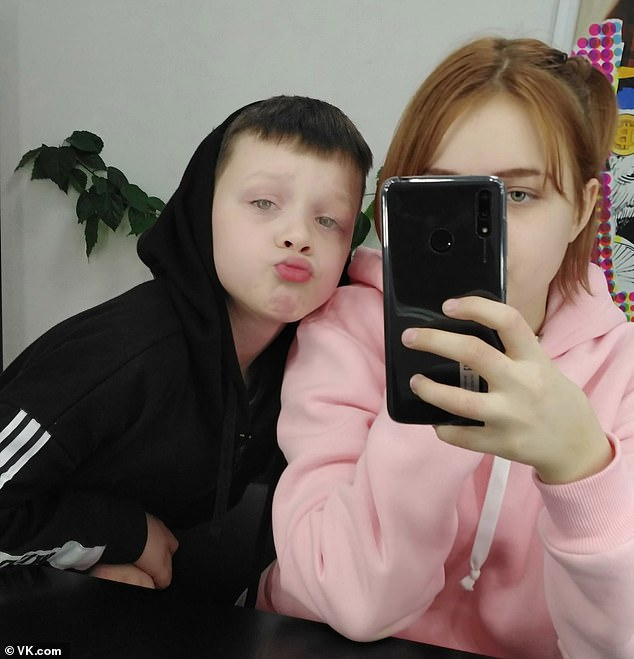 13-годишната Даша забременя, посочи за татко 10-годишния Иван ВИДЕО