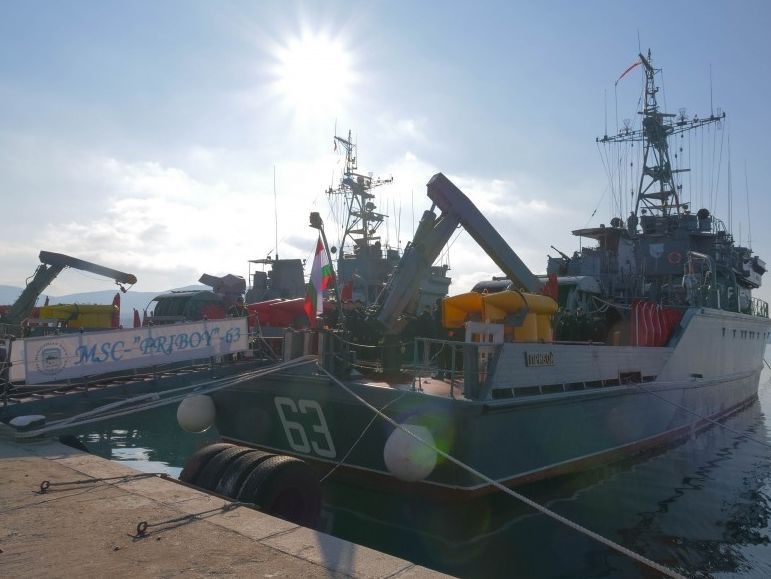Противоминни кораби на НАТО пристигат във Варна 