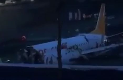 Първа черна вест след кошмара с пътнически самолет в Истанбул