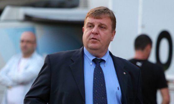 Каракачанов си каза тежката дума за шефа на ВВС и президента Радев 