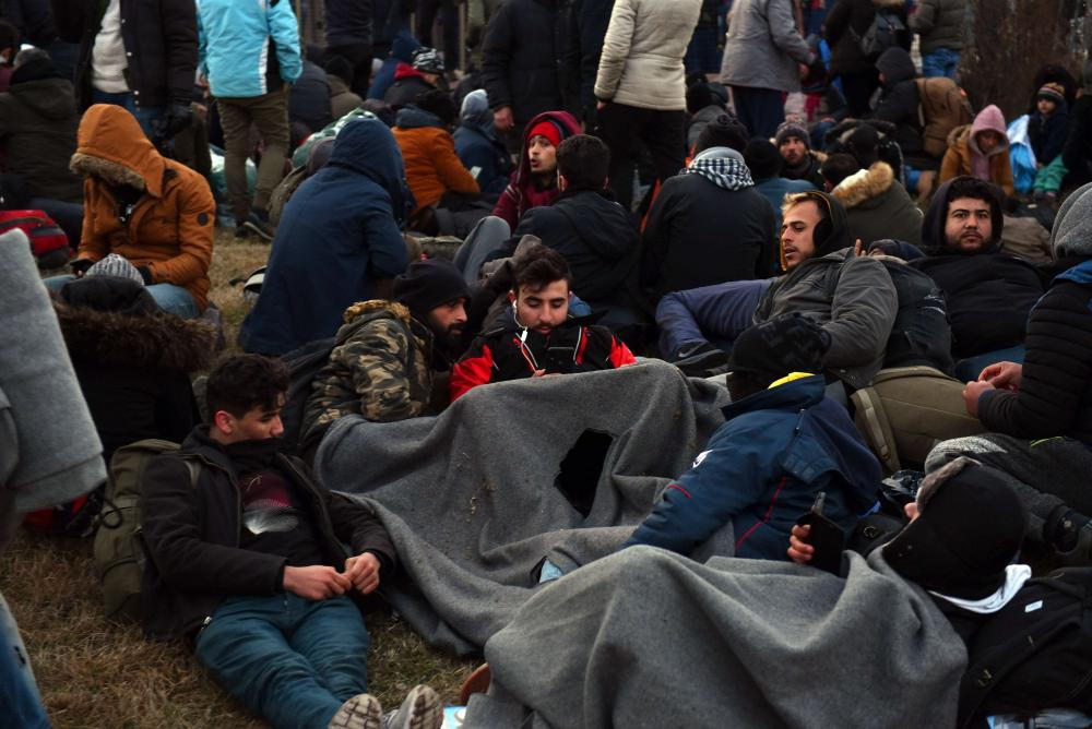 Разобличиха лицемерието на Австрия, която гъмжи от 75 000 нелегални мигранти, а посече България за Шенген 
