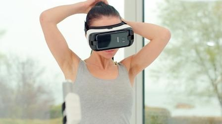 Жена се срещна с мъртвата си дъщеря благодарение на VR-технология ВИДЕО