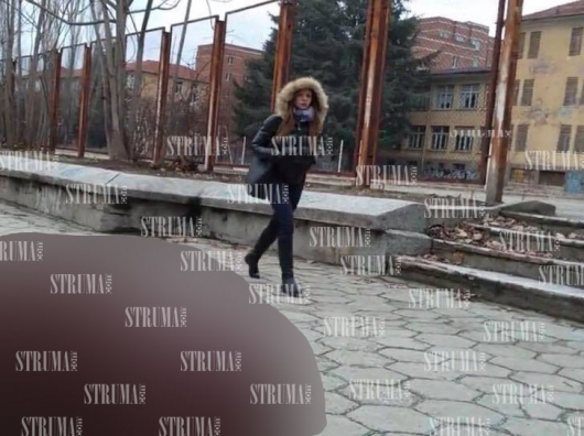 Студентка, заклещена от гнусен перверзник в Благоевград, разказа за отвратителния инцидент ВИДЕО 18+