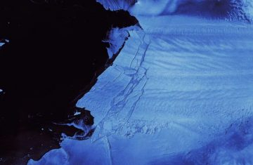 В Антарктида стана голяма катастрофа ВИДЕО 