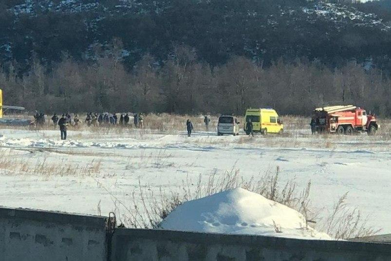 Самолетна катастрофа в Русия, Ан-2 с пътници рухна след излитането ВИДЕО