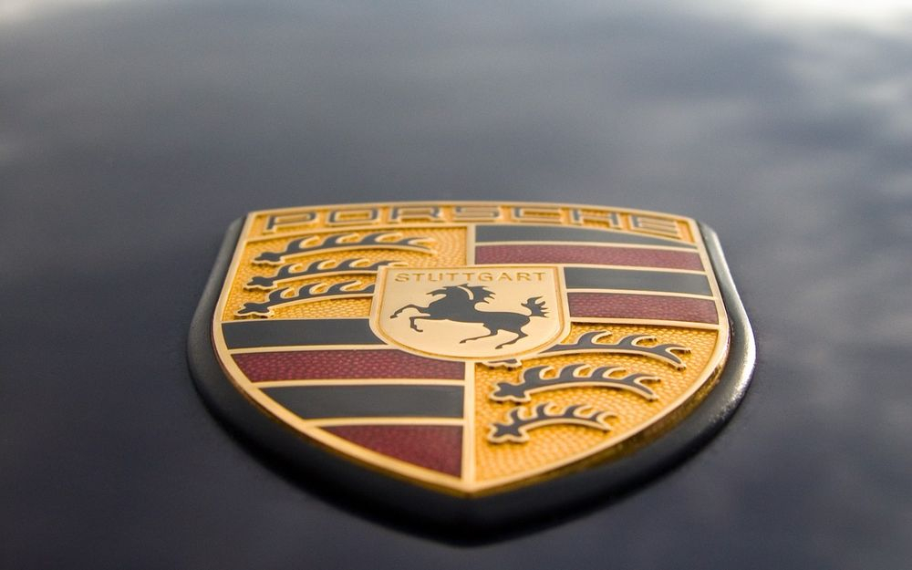 Най-бруталното Porsche в света се продава у нас за 1 милион лева СНИМКИ