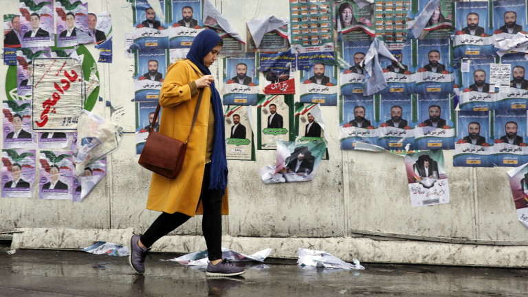Ключови парламентарни избори в Иран днес