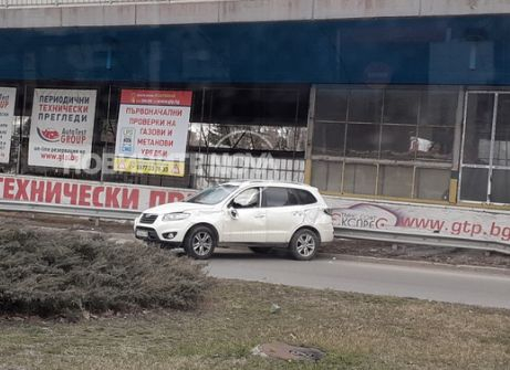 Инцидент на Площада на авиацията в София СНИМКИ