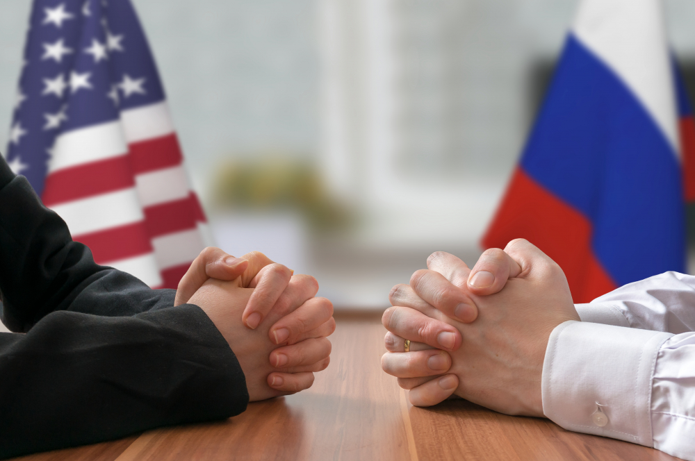 Русия пак размаха пръст на САЩ, забрани на близо 1000 американци да...