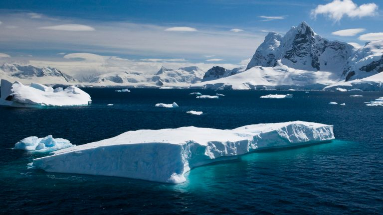 Запечатаха на СНИМКИ нещо катастрофично, случващо се в Антарктида