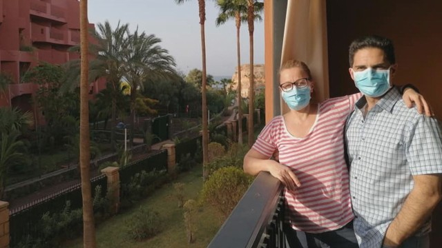 Лъч надежда за блокираните българи в хотел в Тенерифе