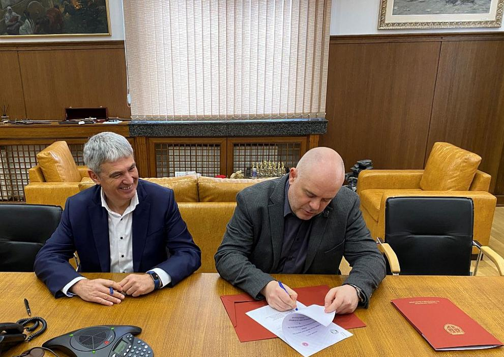 Гешев и КНСБ подписаха Меморандум за разбирателство и сътрудничество 