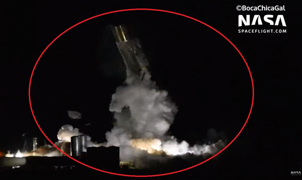 Кошмарен удар за Илон Мъск! Експлозия разкъса космически кораб „Старшип“  ВИДЕО
