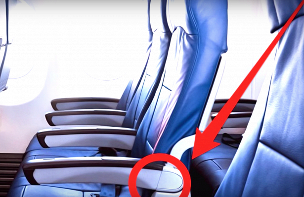 Как да свалим седалката в самолет, без да изглеждаме като простаци