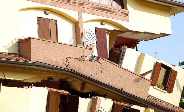 Сензация! Учени откриха как да предсказват земетресения