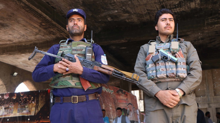 32-ма загинали и повече от 80 ранени при атака в Кабул