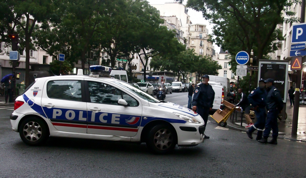 Кървава стрелба в Париж