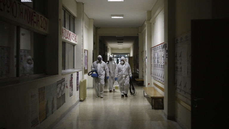 Гърция с крайни мерки срещу коронавируса, затваря... 