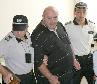 Само в БЛИЦ! Пуснаха предсрочно от затвора страховития банков обирджия, взел 6 заложнички в Сливен
