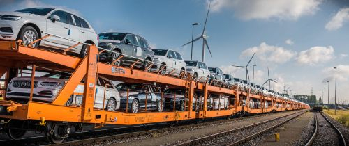 Volvo Cars намалява вредните емисии в логистичната си мрежа 