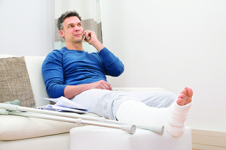 Консултация: Заплаща ли Здравната каса имплантираните пирони в крака след счупване?