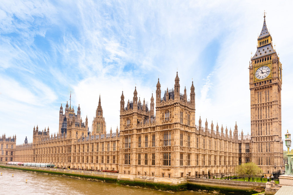 Докъде води тайният коридор под британския парламент СНИМКИ