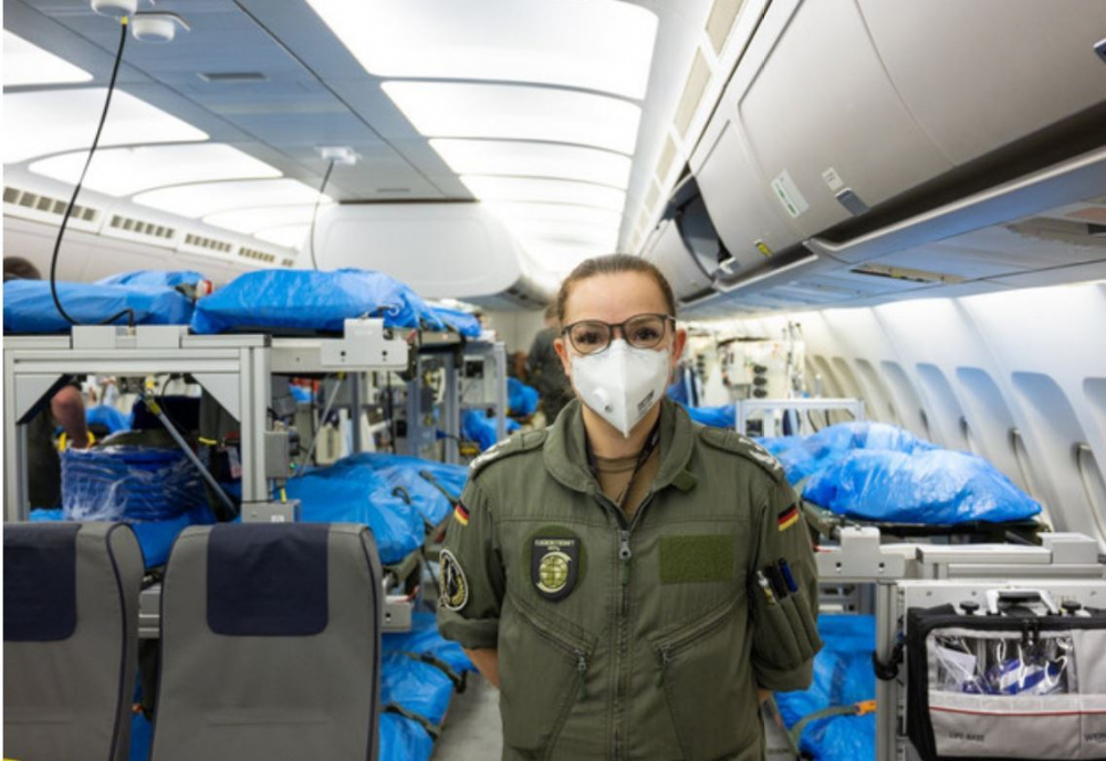 С тази съвременна "летяща болница" Германия ще спасява болните от COVID-19 от Бергамо СНИМКИ 