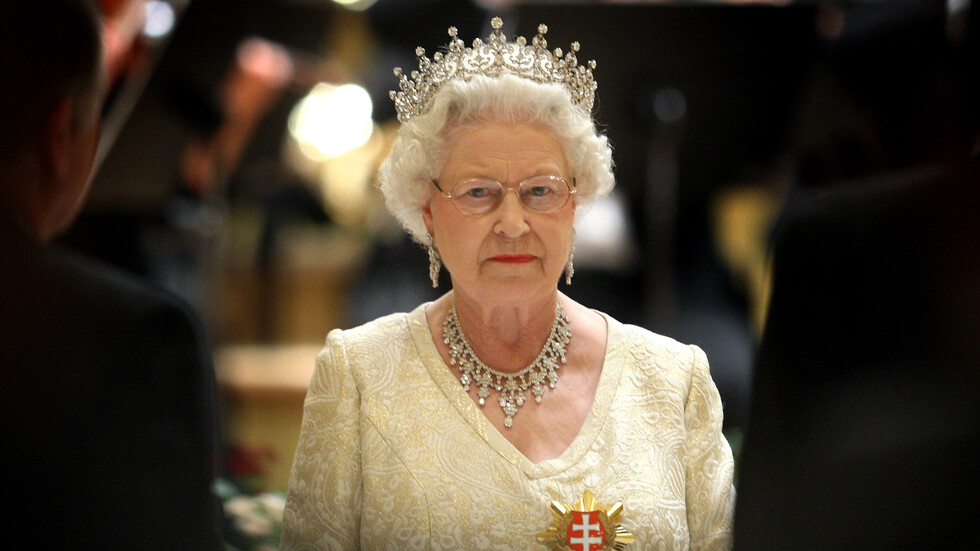 Елизабет II с извънредна и неочаквана реч заради COVID-19